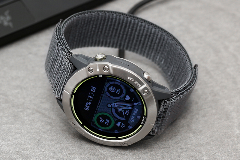 Đồng hồ thông minh Garmin Enduro dây vải có khung viền bằng thép
